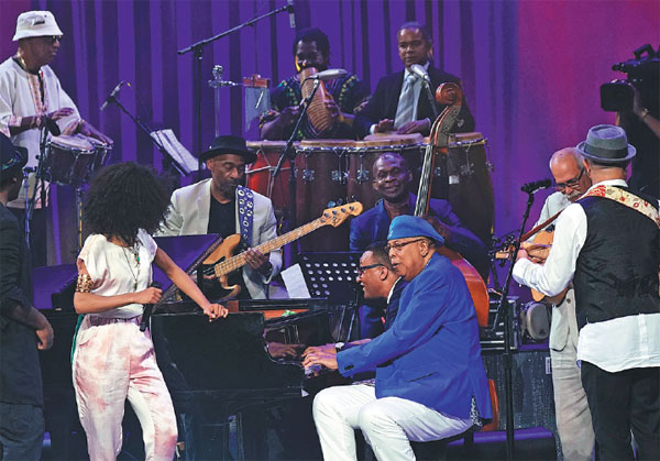 Music stars jazz up Havana