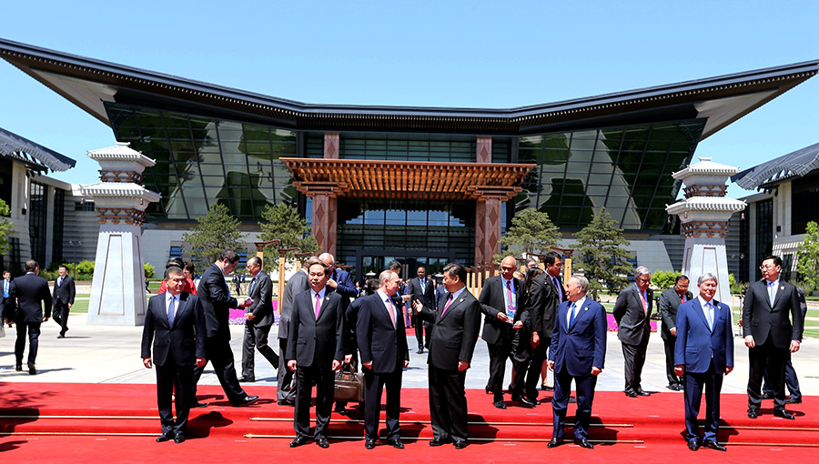Leaders wrap up Belt and Road Forum with fruitful results