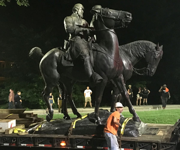 Baltimore removes four Confederate monuments