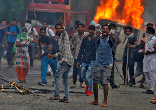Indian protests after 'godman' convicted of rape kill 29