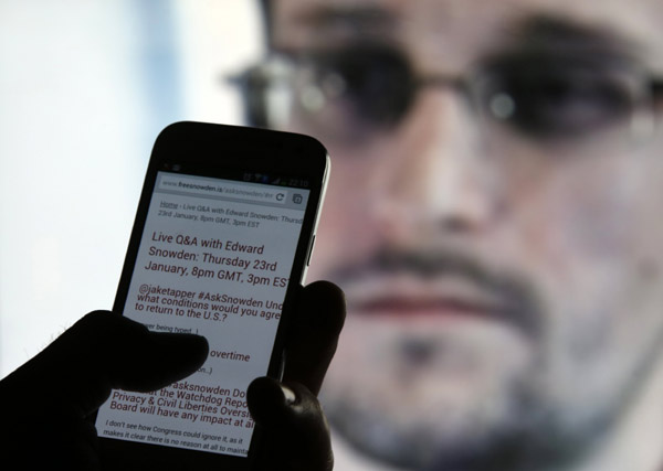 Snowden urges whistleblower protection