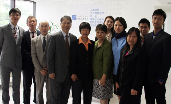 Insurer's office to serve Chinese community