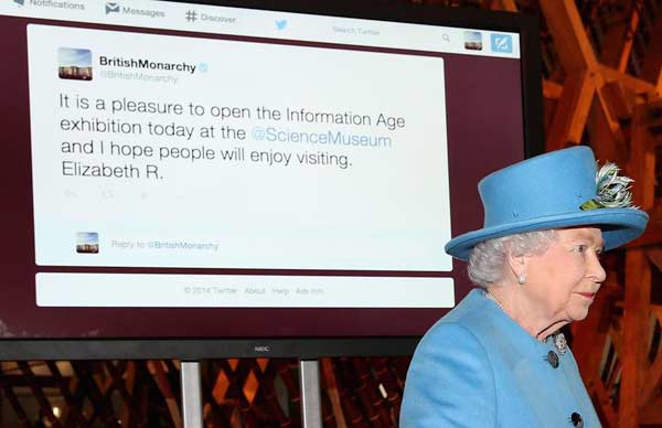 Queen sends first tweet, signed 'Elizabeth R'