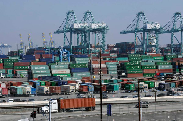 California port chief upbeat on agreement to end dock strike