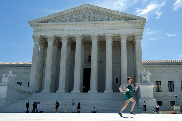 US Supreme Court breathes new life into Trump's travel ban